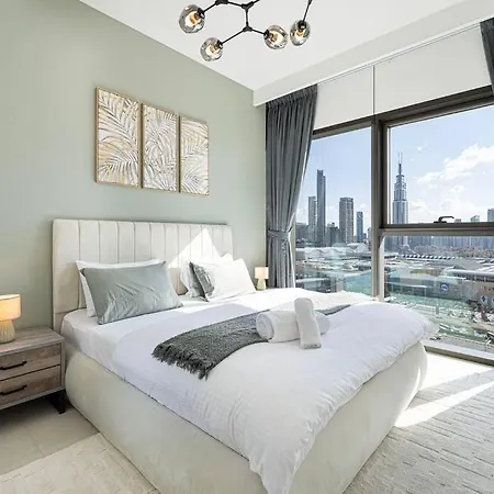 Downtown - Burj Khalifa Facing - 2 Bed Luxe Apartment دبي المظهر الخارجي الصورة
