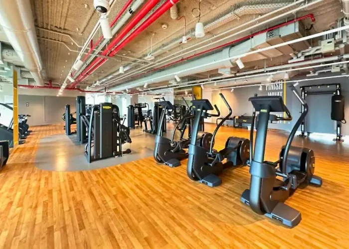 Downtown - Burj Khalifa Facing - 2 Bed Luxe Apartment
