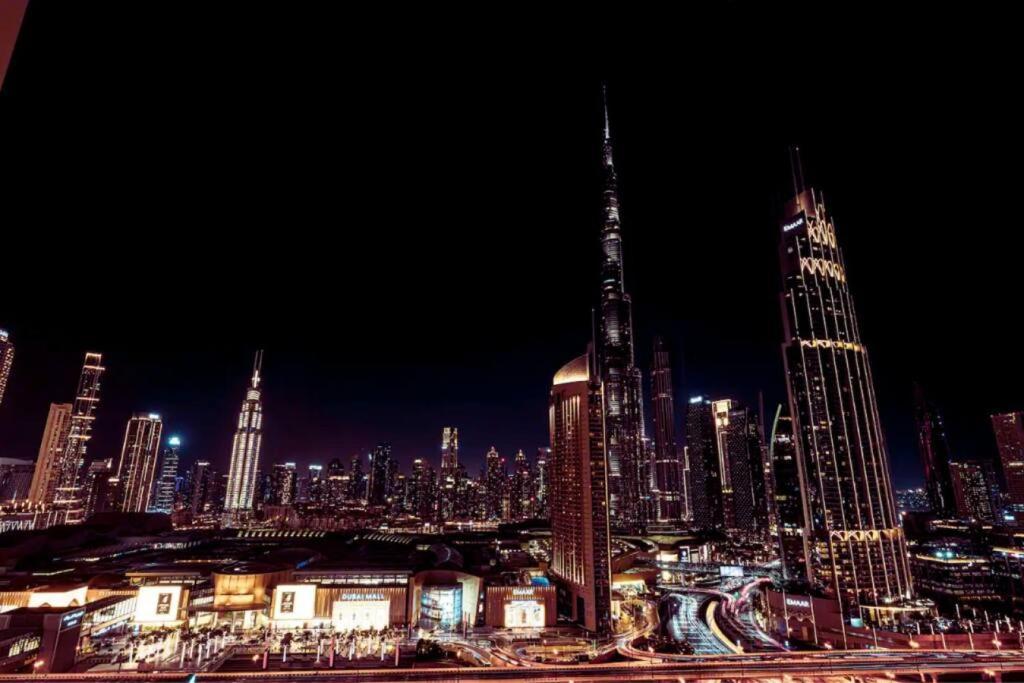 شقة Downtown - Burj Khalifa Facing - 2 Bed Luxe