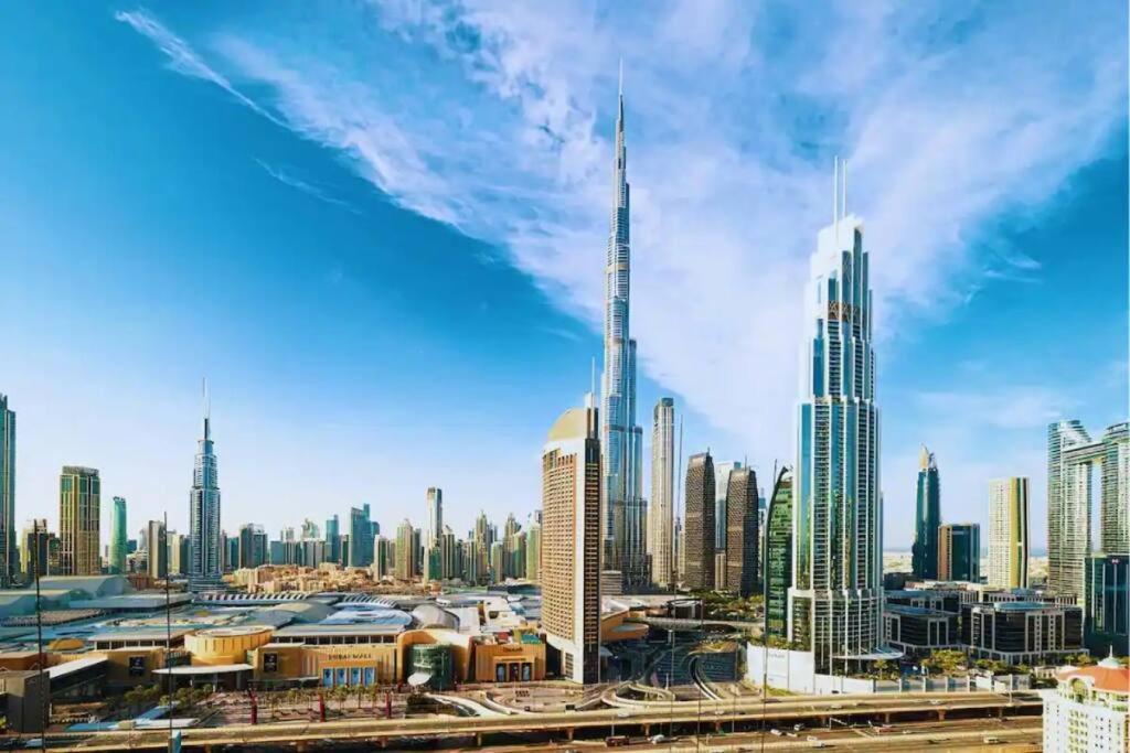 شقة Downtown - Burj Khalifa Facing - 2 Bed Luxe *