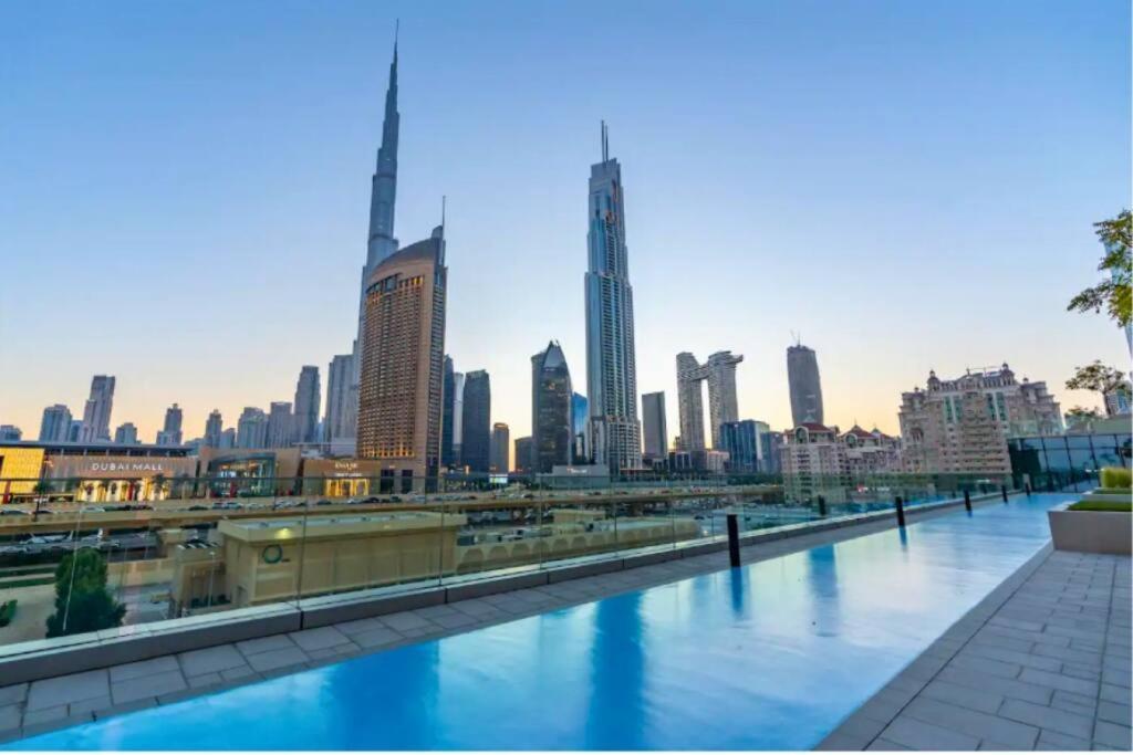 شقة Downtown - Burj Khalifa Facing - 2 Bed Luxe *